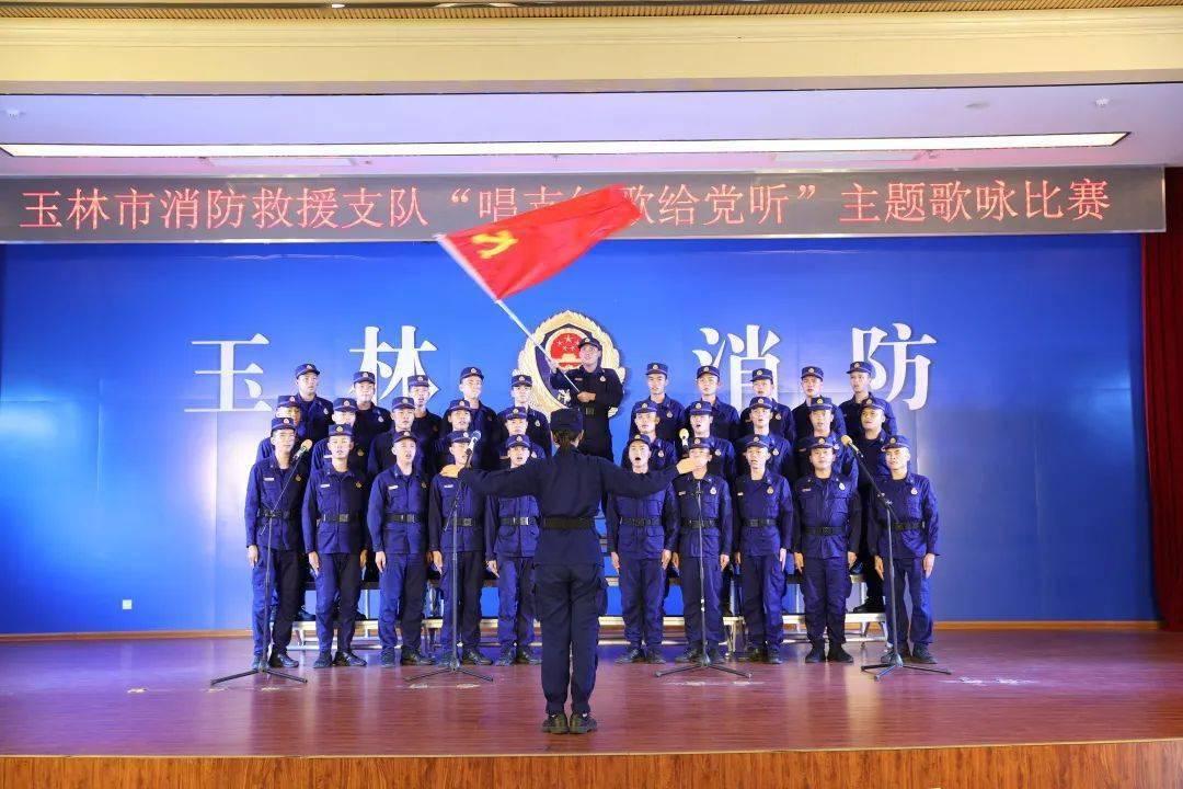 萧敬腾夫妇合体拍大片，50岁林有慧显年轻，老萧无名指纹老婆名字